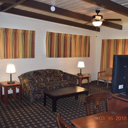 Stanlunds Inn And Suites Borrego Springs Buitenkant foto