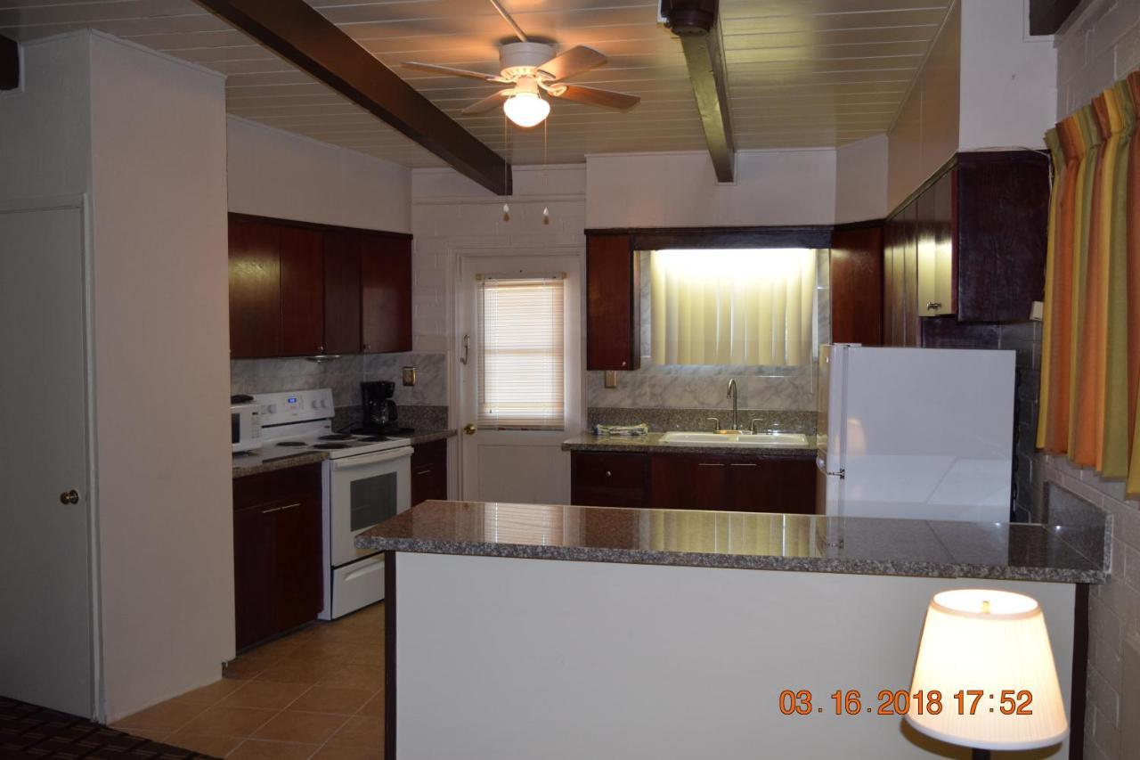 Stanlunds Inn And Suites Borrego Springs Buitenkant foto