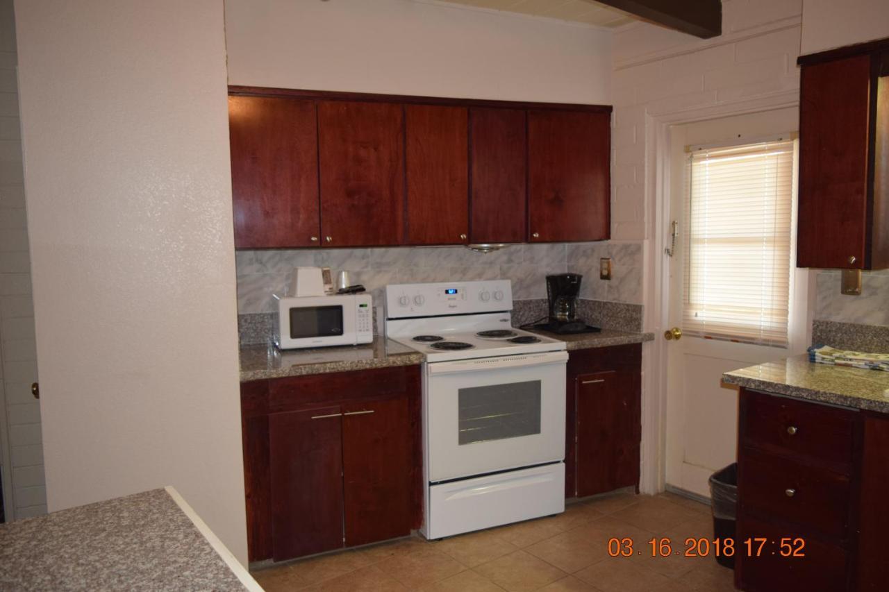 Stanlunds Inn And Suites Borrego Springs Buitenkant foto