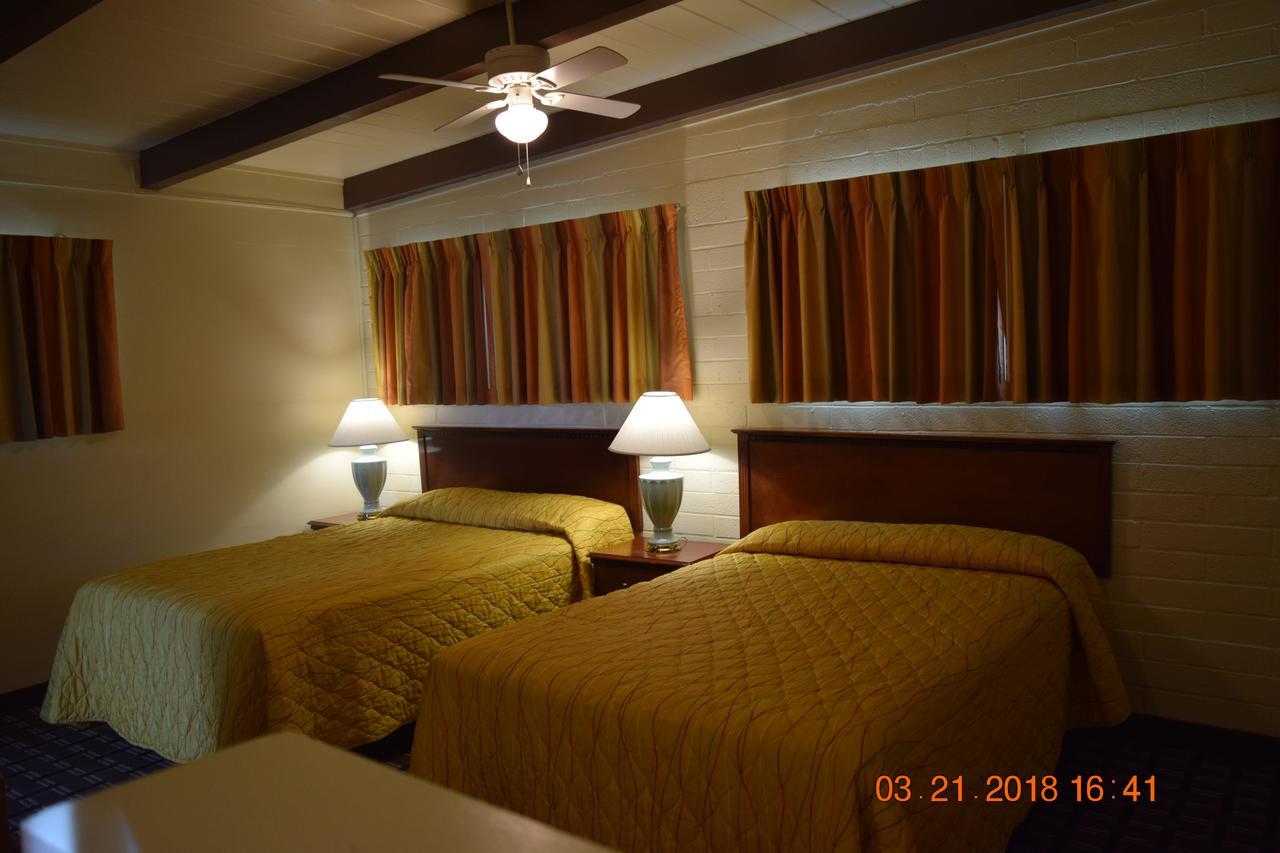 Stanlunds Inn And Suites Borrego Springs Buitenkant foto