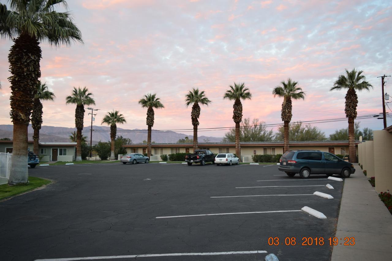 Stanlunds Inn And Suites Borrego Springs Buitenkant foto